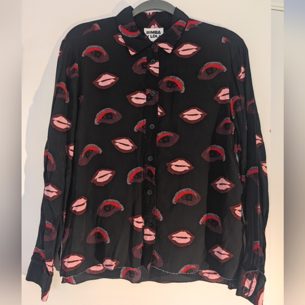 Bimba y Lola - Unique women's blouse - Lips and Eyes
